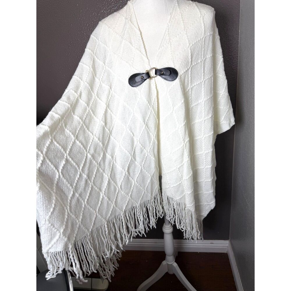 Style & Co Women's Fringe-Trim Toggle-Buckle Ivory Poncho Wrap Sweater ONE SIZE - Picture 4 of 6